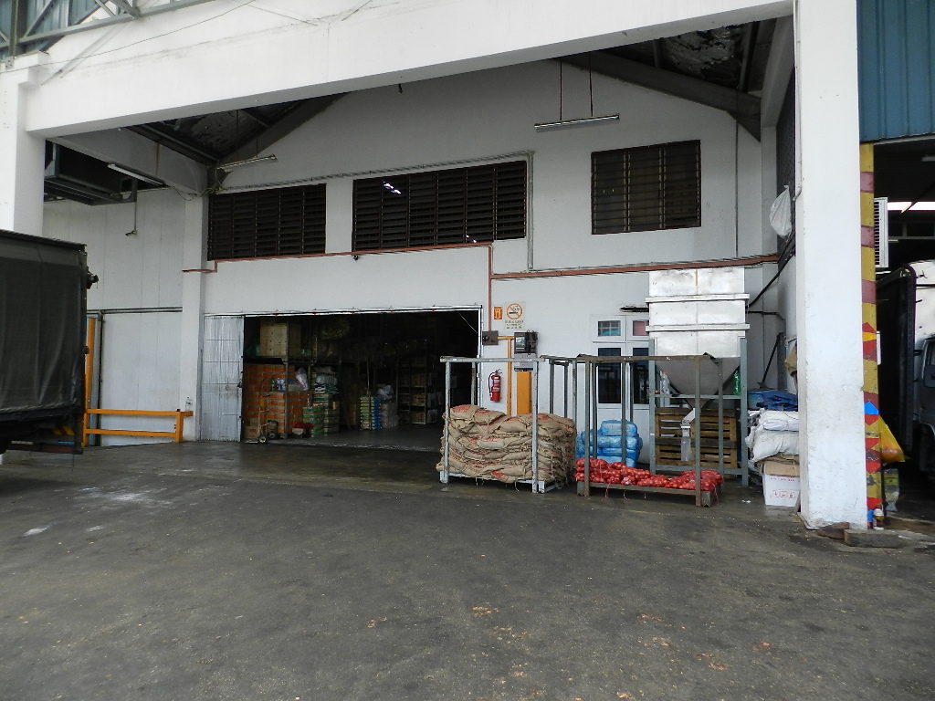 warehouse-no2-main-door-03